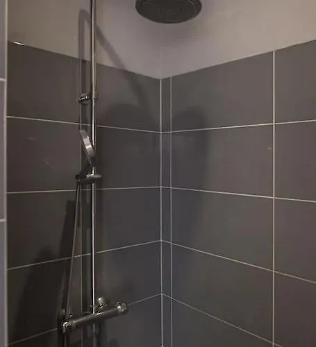 With A Terrasse Floirac